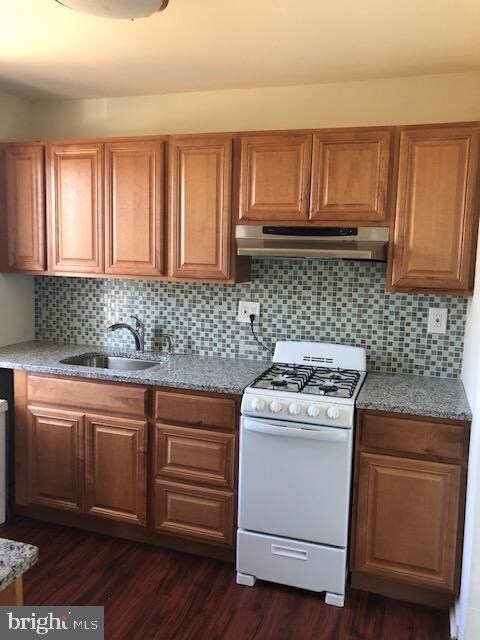 100 E Oak Ln unit 2, Glenolden, PA 19036 - photo 2