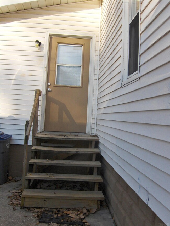 1007 Fulton St, Elkhart, IN 46514 - photo 4