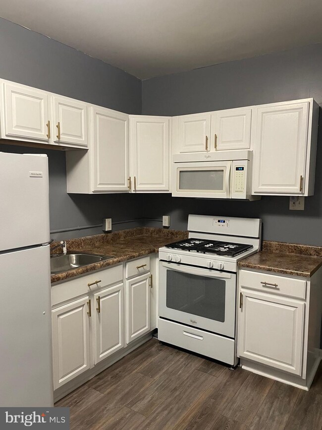 1316 Morton St, Camden, NJ 08104 - photo 5