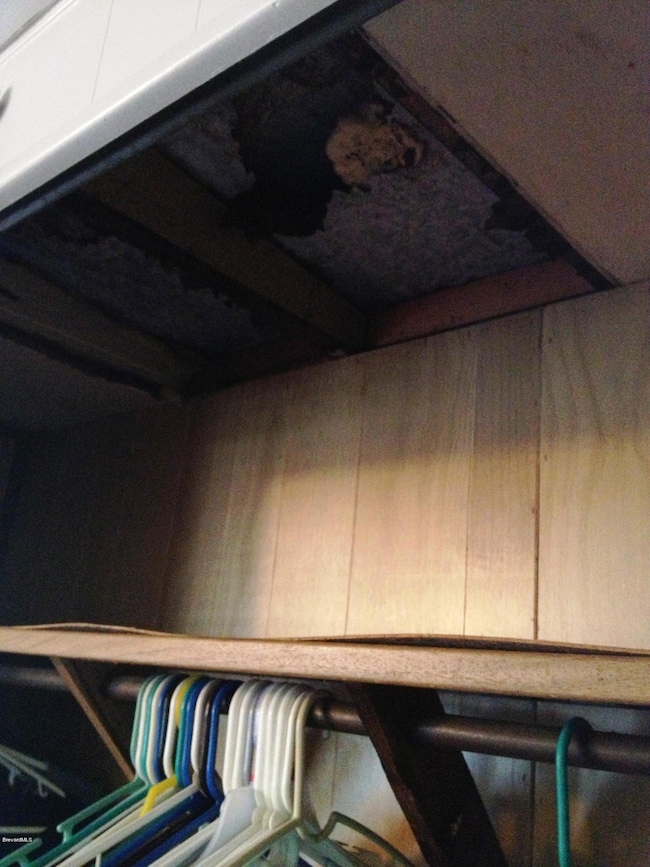 Closet-master bedroom