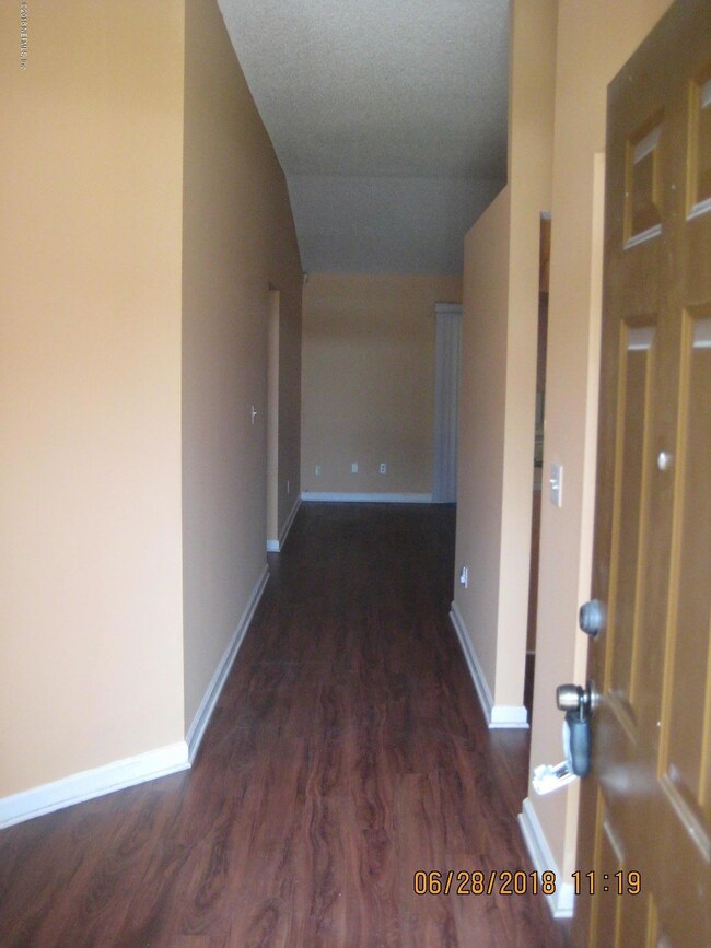 8182 Beatle Blvd, Jacksonville, FL 32244 - photo 4