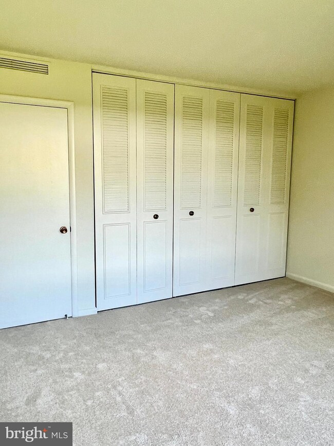 3408 Chiswick Ct unit 472H, Silver Spring, MD 20906 - photo 5