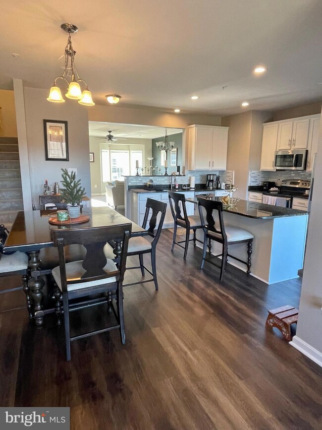 10377 Lantern Ln, Hagerstown, MD 21740 - photo 4