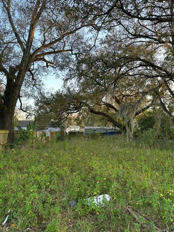 0 042503-0020 unit U8189909, Tampa, FL 33619 - photo 2