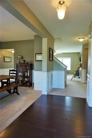 HARDWOOD ENTRY