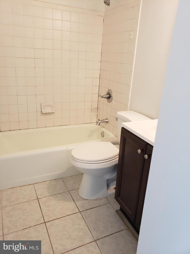 8641C Sacramento Dr, Alexandria, VA 22309 - photo 3