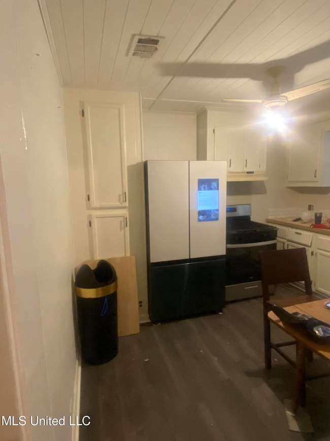 1054 Columbus St, Biloxi, MS 39530 - photo 6