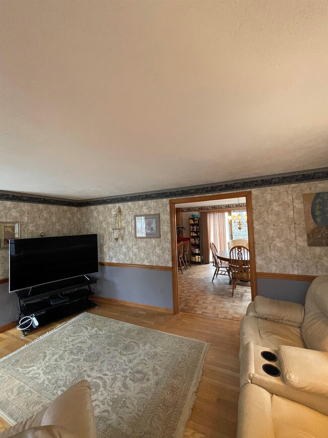 47 Geisser Rd, Hampstead, NH 03841 - photo 3