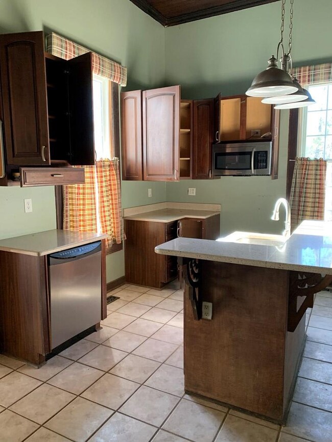 422 Addison St, Edgefield, SC 29824 - photo 6