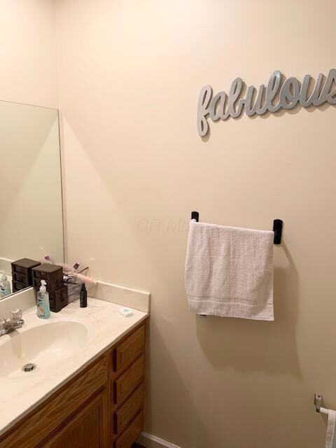 645 W Front St, Logan, OH 43138 - photo 4