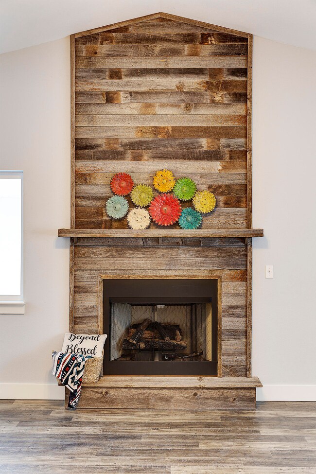 13694 Karen St, Williston, ND 58801 - photo 3