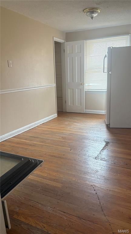 2032 Stillwater Dr, Saint Louis, MO 63114 - photo 4