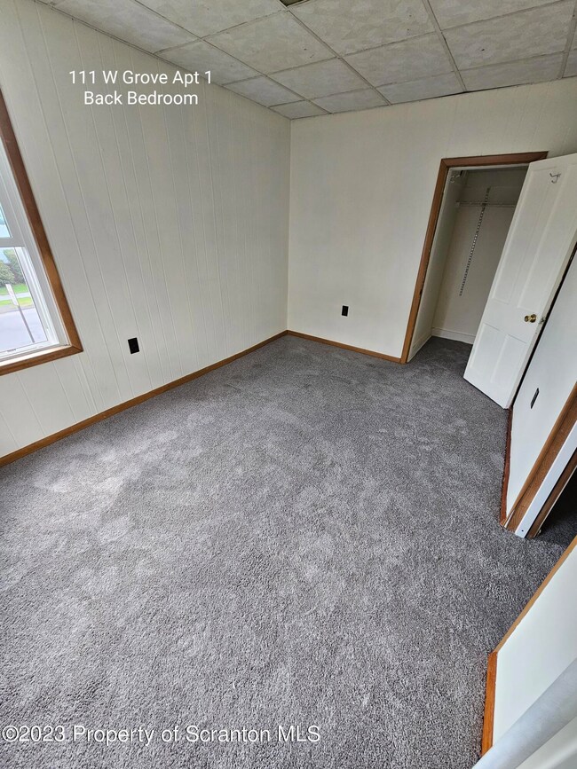 111 Apt 1 W Grove St, Dunmore, PA 18509 - photo 5