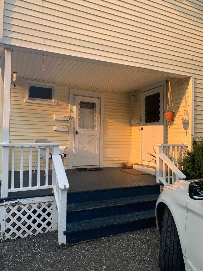 96 Seaview Terrace unit 2ND FLOOR, Bridgeport, CT 06605 - photo 2
