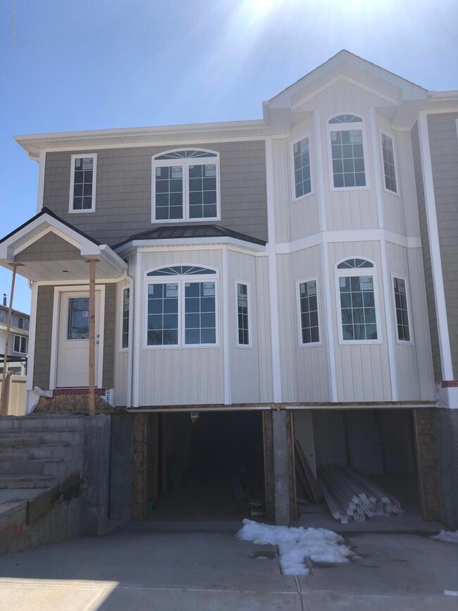 75 Berkshire Ln, Staten Island, NY 10309 - photo 3