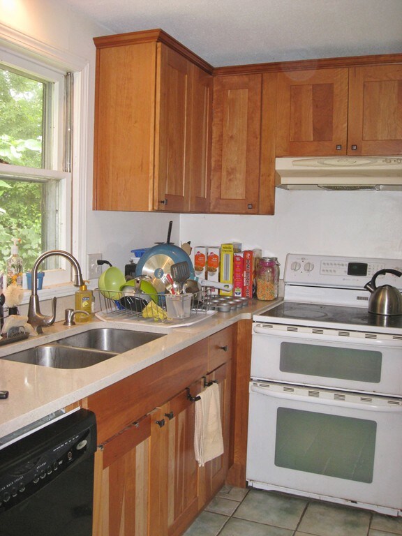 17 Curtis Place, Amherst, MA 01002 - photo 6