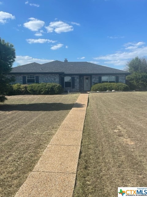 875 Spring Creek Ln, Copperas Cove, TX 76522 - photo 2