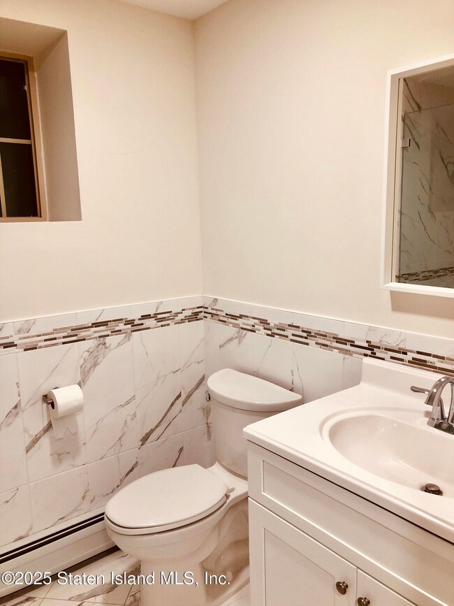 374 Crystal Ave unit 2, Staten Island, NY 10314 - photo 5