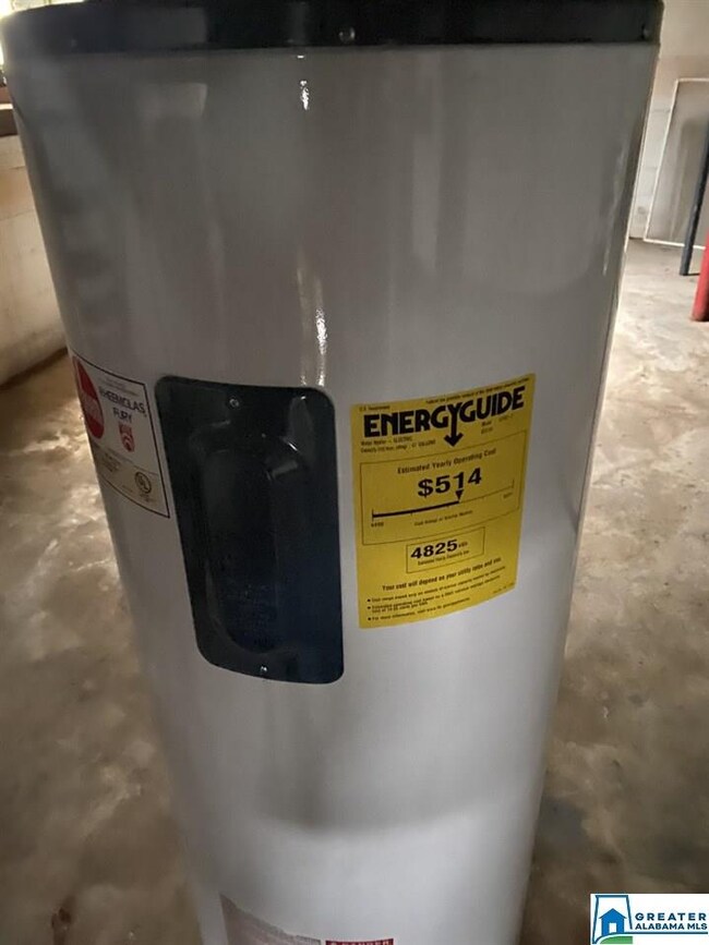 2625 5th St NE, Center Point, AL 35215 - photo 6