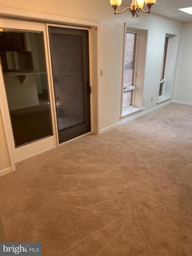 23243 White Birch Ct, California, MD 20619 - photo 5