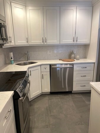 140 Saint Botolph St unit 3, Boston, MA 02115 - photo 5