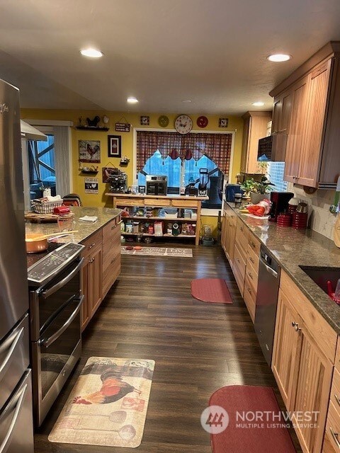 321 SE Fairview St, Chehalis, WA 98532 - photo 7