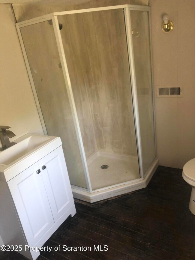 208 S Turnpike Rd, Dalton, PA 18414 - photo 6