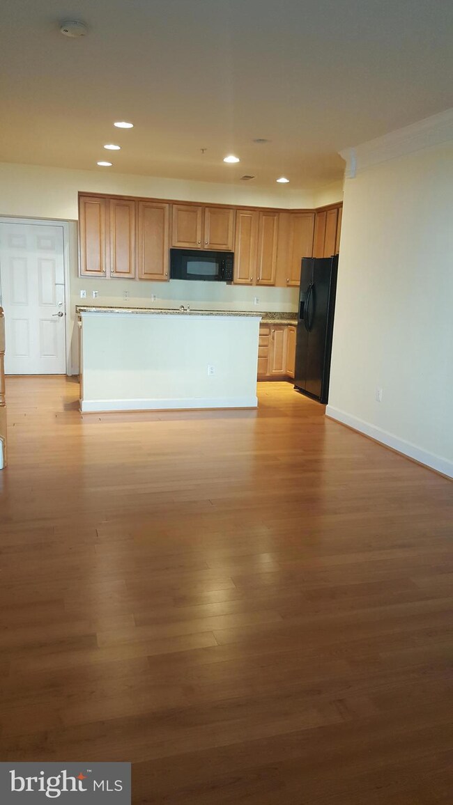 14754 Potomac Branch Dr unit 471A, Woodbridge, VA 22191 - photo 7