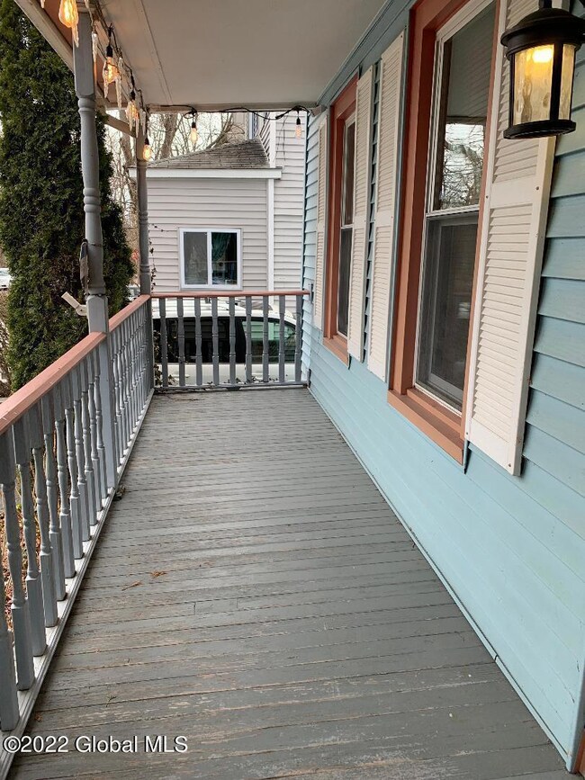 1818_Jerome_Ave_porch