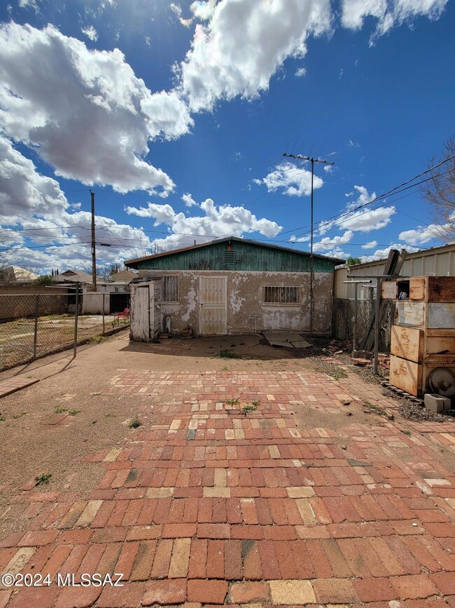 921 E 9th St, Douglas, AZ 85607 - photo 7