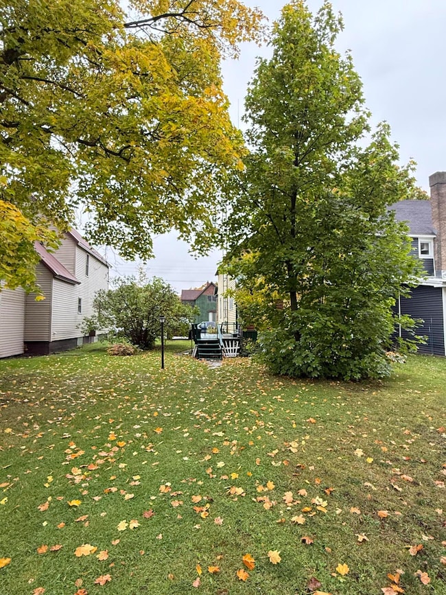 809 Young St, Sault Sainte Marie, MI 49783 - photo 5