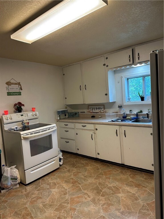 Kitchen-Upper