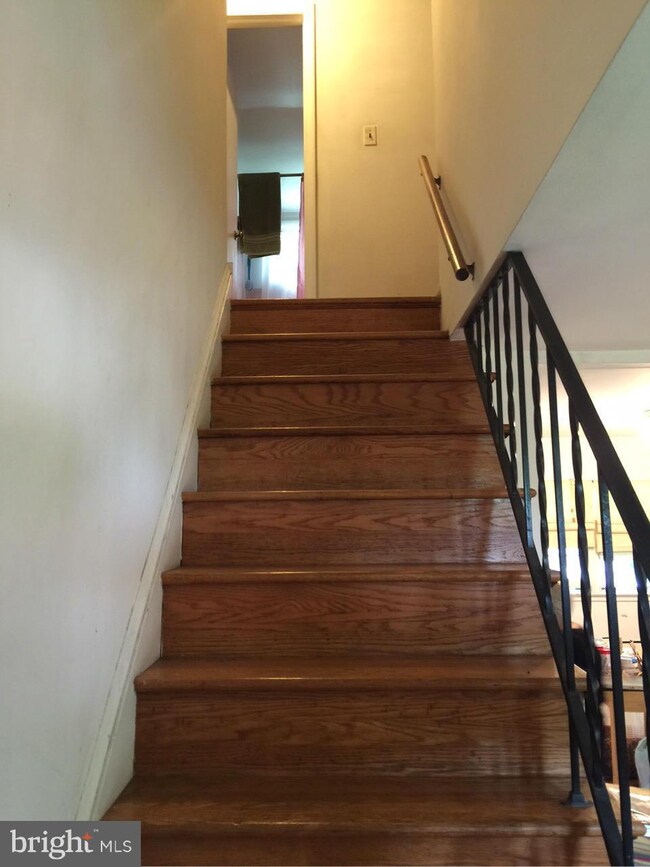 8802 Brierly Rd, Chevy Chase, MD 20815 - photo 5