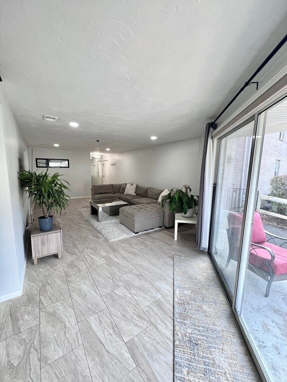 39 Christopher Dr unit B, Stoughton, MA 02072 - photo 6