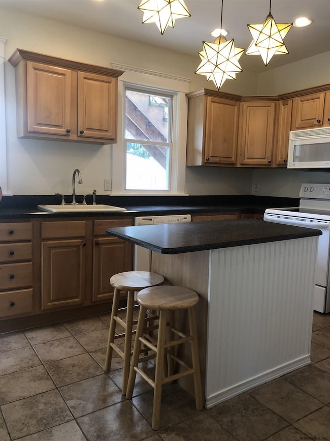 60 S Main Ave unit first floor, Albany, NY 12208 - photo 6