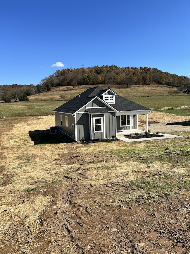 9716 Campbellsville Rd, Pulaski, TN 38478 - photo 3