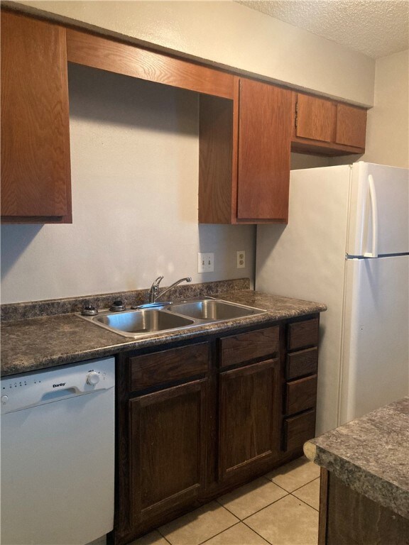 203 S Baggett St unit 9, Prairie Grove, AR 72753 - photo 2