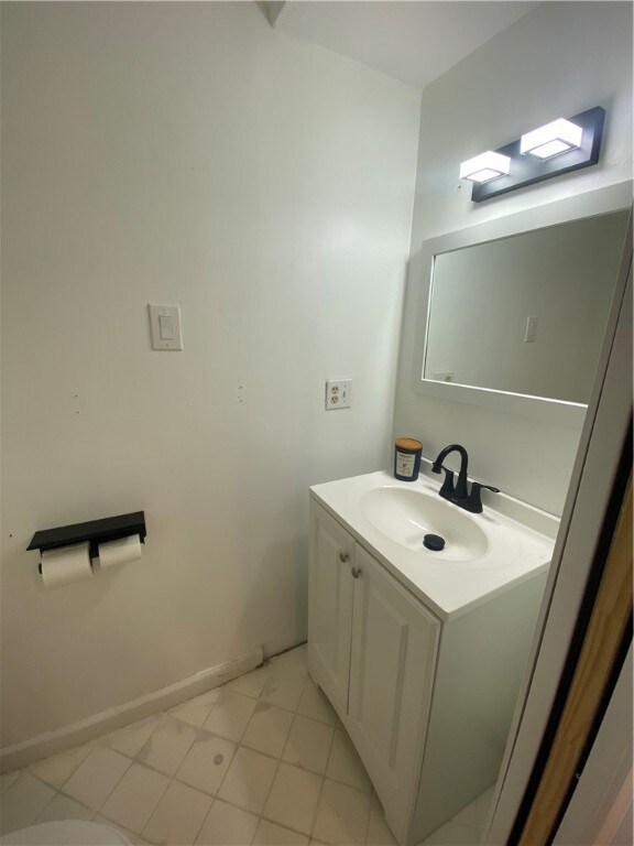 3 Annanias Ave unit B (left), Westerly, RI 02891 - photo 6