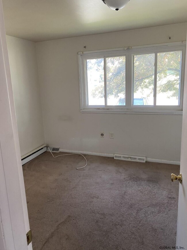 54 Hackett Blvd unit 1st Floor Front, Albany, NY 12209 - photo 4