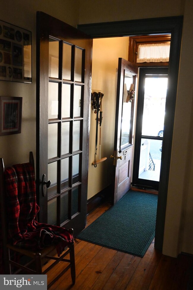 716 Juniper St, Quakertown, PA 18951 - photo 3