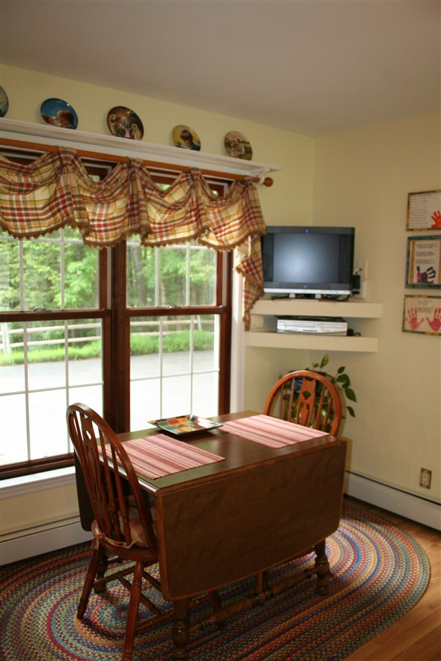 489 Willard Rd, Hartford, VT 05001 - photo 4