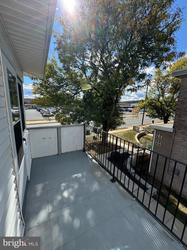 521 E Lancaster Ave unit B, Shillington, PA 19607 - photo 4