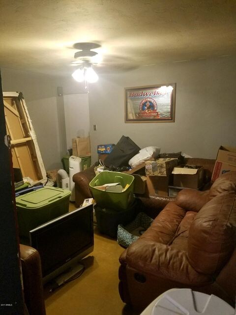 3rd bdrm or xtra rm