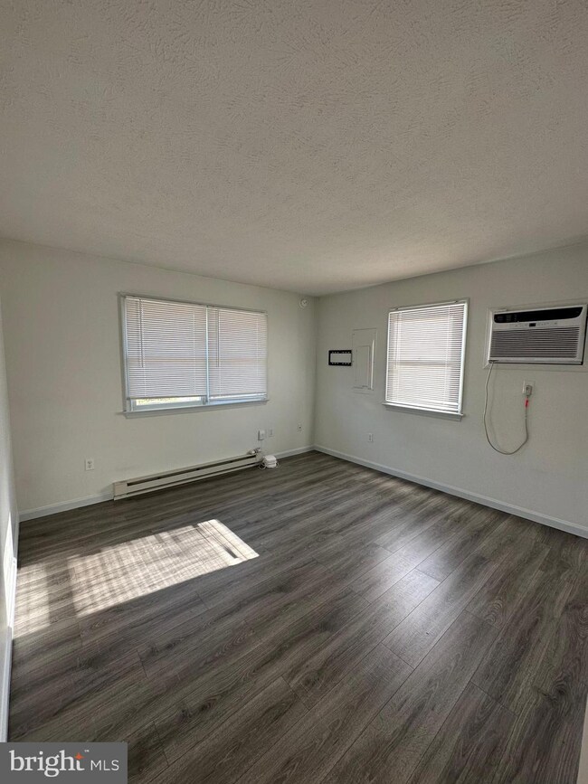 233 E Prospect St unit B, Front Royal, VA 22630 - photo 3