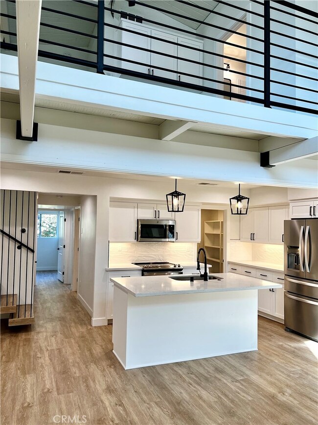 22580 Calcutta Dr, Canyon Lake, CA 92587 - photo 2