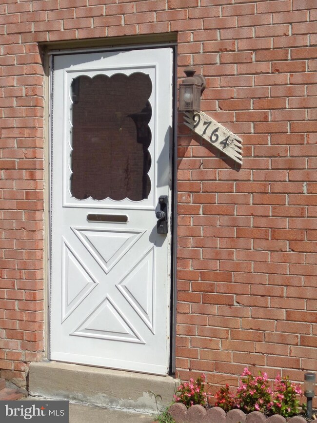 9764 Hagel Cir unit C, Lorton, VA 22079 - photo 6