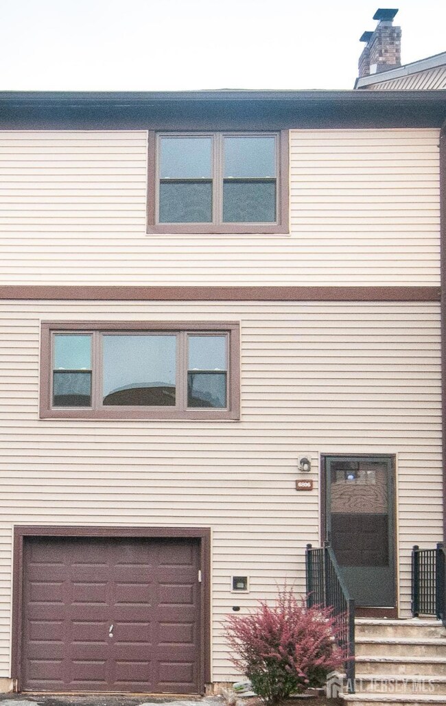 6806 Hana Rd, Edison, NJ 08817 - photo 2