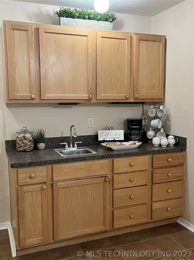 6452 S 32nd West Ave, Tulsa, OK 74132 - photo 4