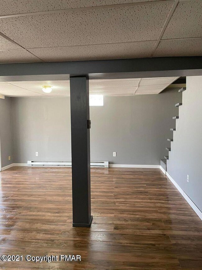 191 Lake Dr, Dingmans Ferry, PA 18328 - photo 7