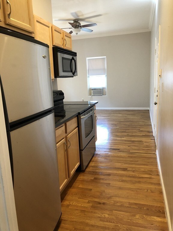 15 Beale St unit 4, Dorchester Center, MA 02124 - photo 4